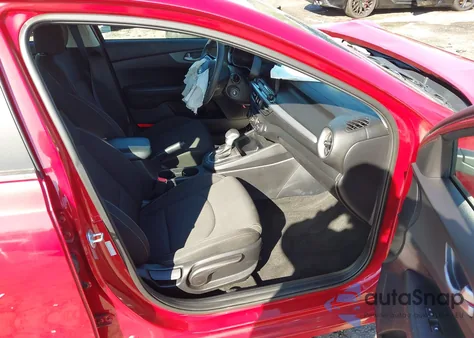 2021 Kia Forte Lxs from USA, damaged, VIN 3KPF24AD9ME373290